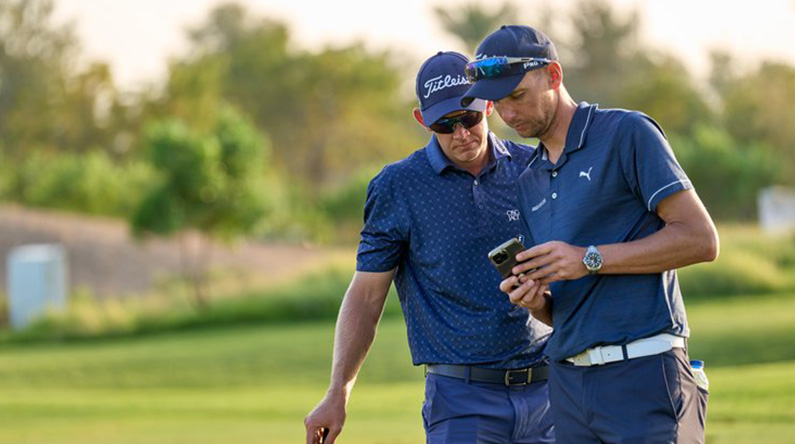Golf pro team